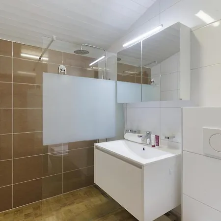 Savoleyres 35 Centrally Placed In/out Next To Lift With Garage 라 초우마츠